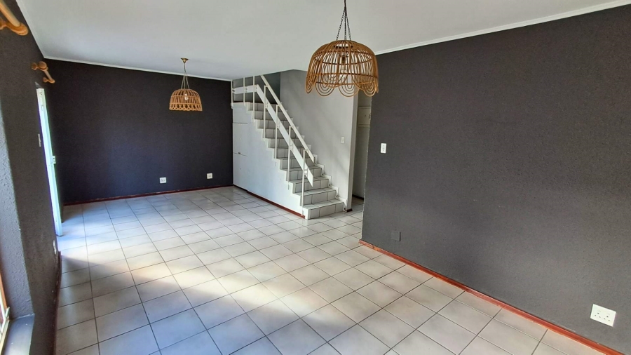 To Let 3 Bedroom Property for Rent in Fairfield Estate Western Cape